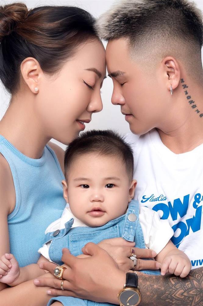 Người đàn ông ở TP.HCM mang bầu, sinh con thay vợ, nhận về hạnh phúc ngọt ngào-6