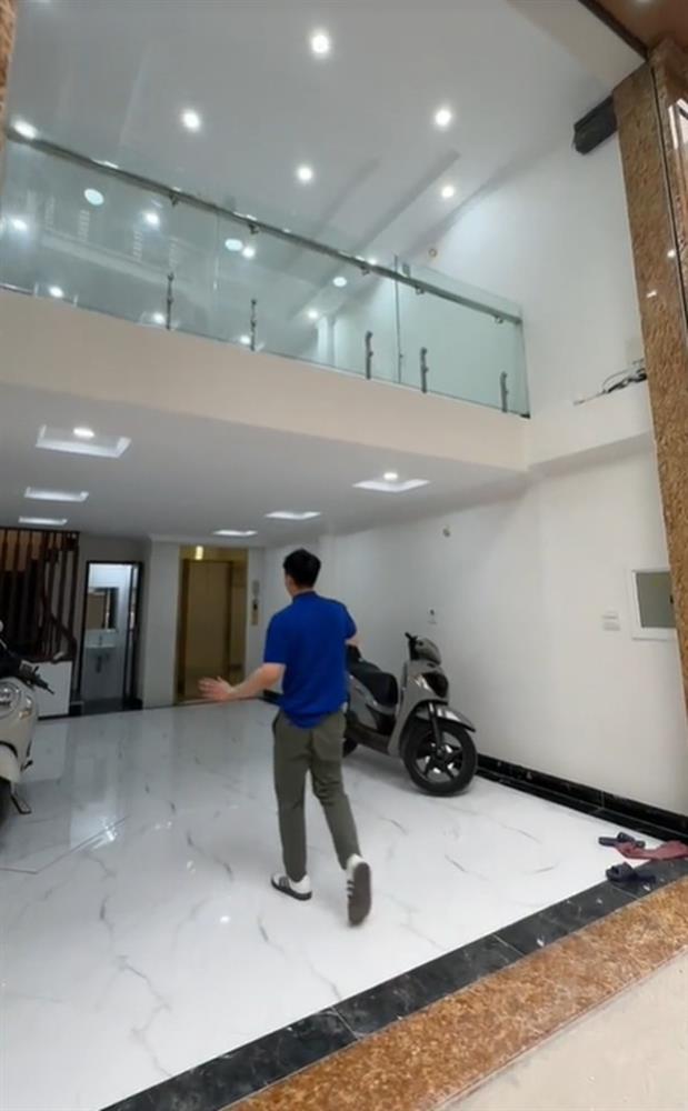 Chán chung cư view Hồ Tây đắt giá, Tun Phạm tậu nhà đất 7 tầng ở trung tâm quận Đống Đa cho bố mẹ-4