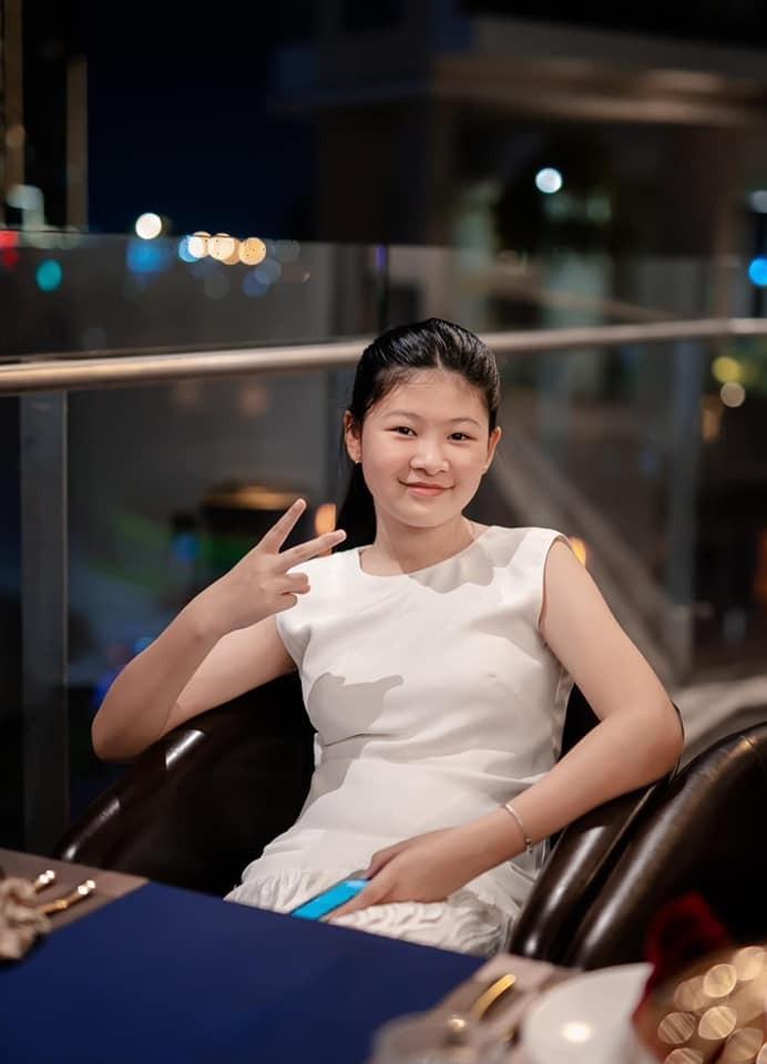 Bất ngờ với chiều cao của con gái Bình Minh: Bố là soái ca một thời, con gái hiện tại xinh như hoa hậu-5