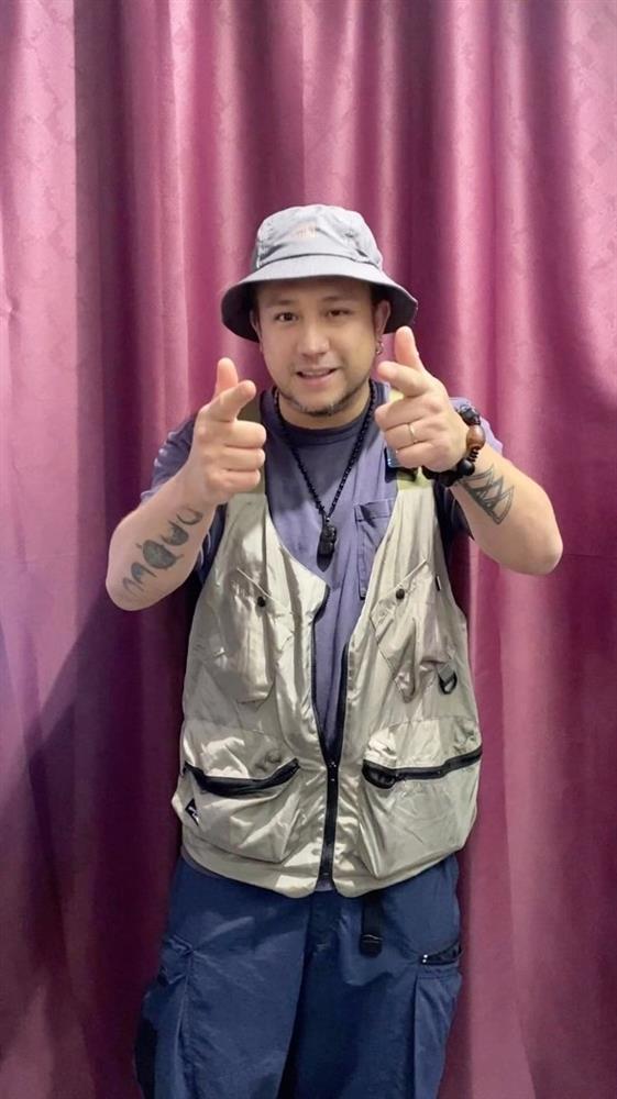 Trương Trí Hằng, nam thần Hong Kong một thời tiêu tan sự nghiệp sau bê bối tình ái, giờ phải phát tờ rơi, ship đồ ăn để có tiền nuôi 4 con-3