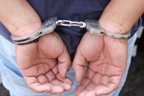 Sang đòi ‘nói chuyện’ không được, người đàn ông đâm nữ hàng xóm tử vong