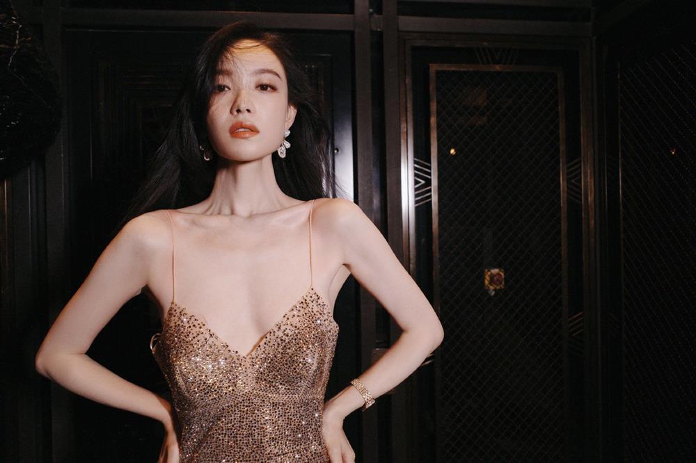 Cô gái có gương mặt hoàn hảo nhất châu Á, dáng như tiên sa nhờ... ngủ nhiều-1