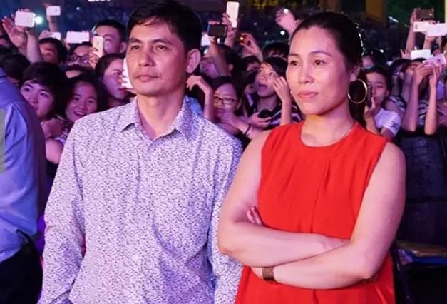 Bố ruột Sơn Tùng gây sốt khi cover lại bản hit của con trai, visual ở độ tuổi U60 khiến dân tình khen ngợi-5