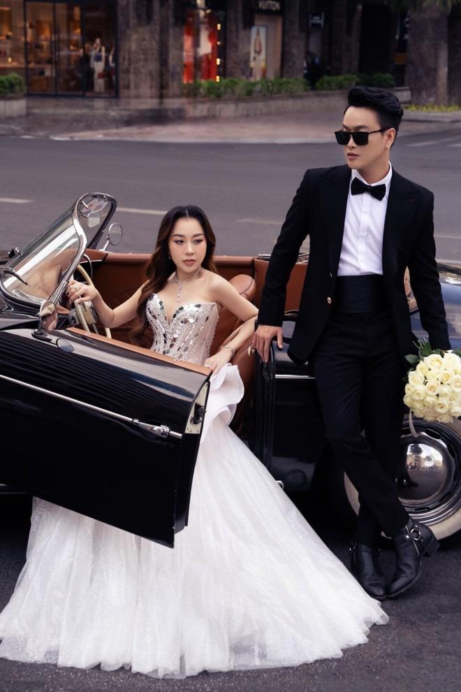 HOT: Ca sĩ TiTi (HKT) kết hôn vào tháng 4, sắc vóc gợi cảm của cô dâu gây ấn tượng-7