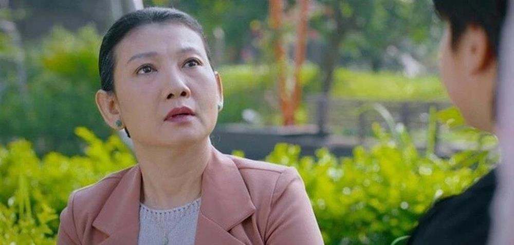 Ba bà mẹ phim Trạm cứu hộ trái tim: Người ham mua vàng, người nhận nghèo-3