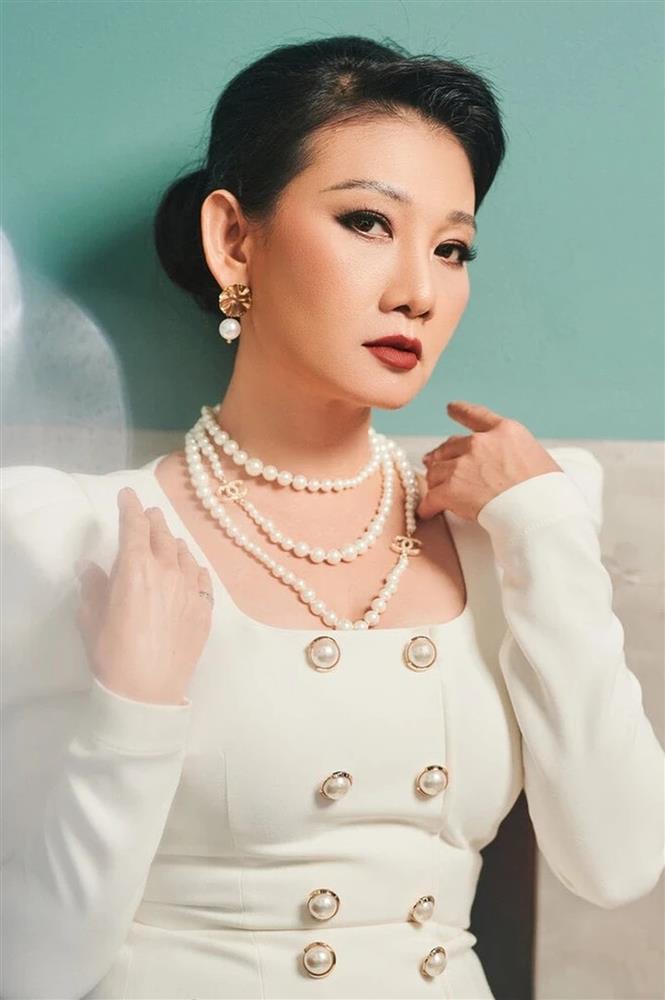 Ba bà mẹ phim Trạm cứu hộ trái tim: Người ham mua vàng, người nhận nghèo-4