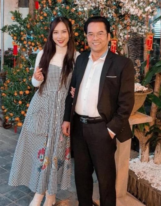 Con gái NSND Trần Nhượng bị nhầm là vợ mới cưới của bố: Từ bé chịu thiệt thòi, được kỳ vọng là mỹ nhân VTV thế hệ mới-3