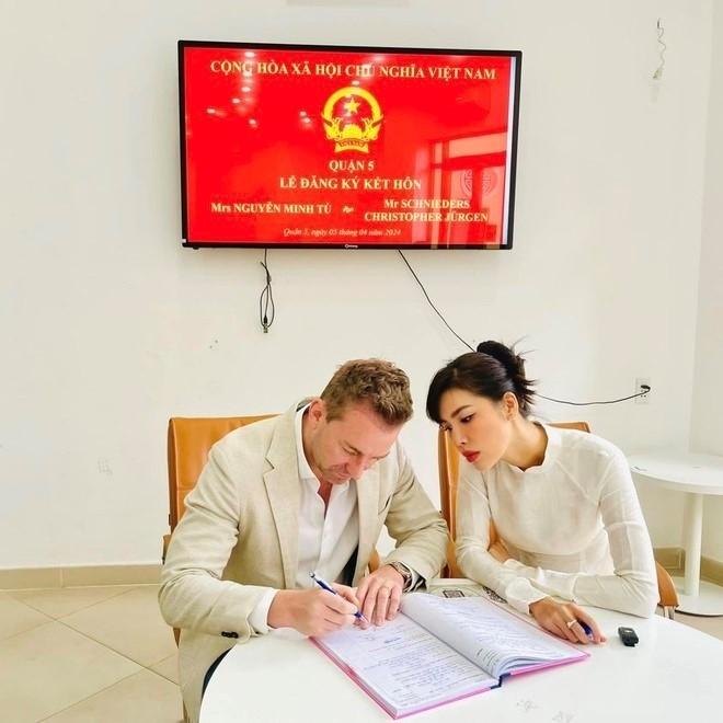 Minh Tú và hôn phu người Đức chính thức trở thành vợ chồng hợp pháp-1