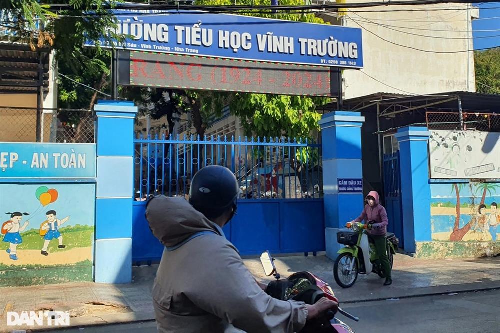 Công an điều tra vụ nữ sinh tử vong, 37 học sinh nhập viện nghi ngộ độc-1