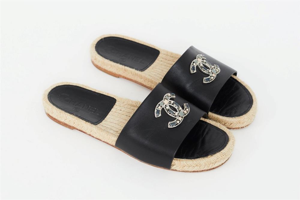 Phương Oanh dát đồ hiệu, ngồi siêu xe tiền tỷ đi khám thai ở những tháng cuối-7