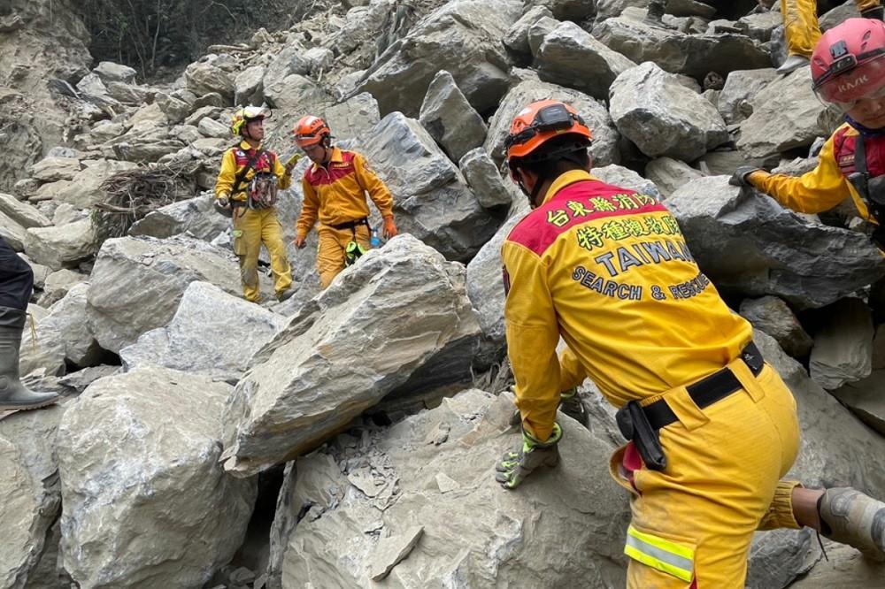 Nữ diễn viên Singapore kể khoảnh khắc sợ hãi khi động đất xảy ra ở Đài Loan-2