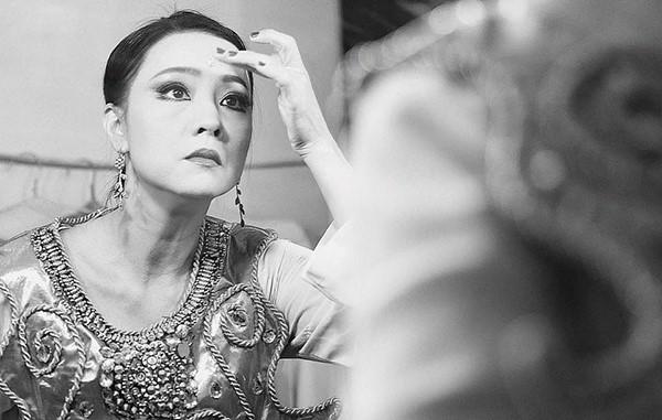 Nữ NSƯT xinh đẹp nức tiếng một thời được đạo diễn Lê Hoàng mời vào phim Gái Nhảy giờ ra sao?-5