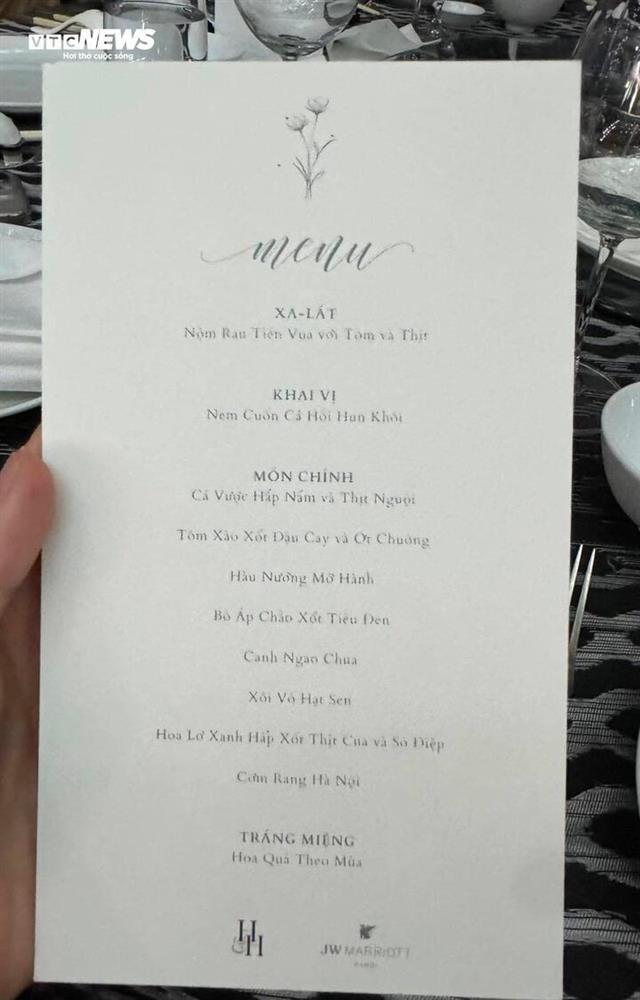 Thực đơn đám cưới Quang Hải: Nhiều món ăn lạ, lại thiếu đĩa gà luộc-1