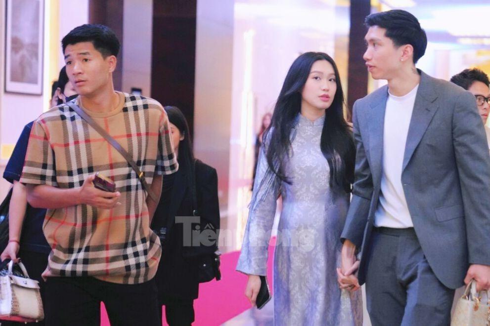 Dàn cầu thủ đội tuyển dự tiệc cưới Quang Hải - Chu Thanh Huyền-5