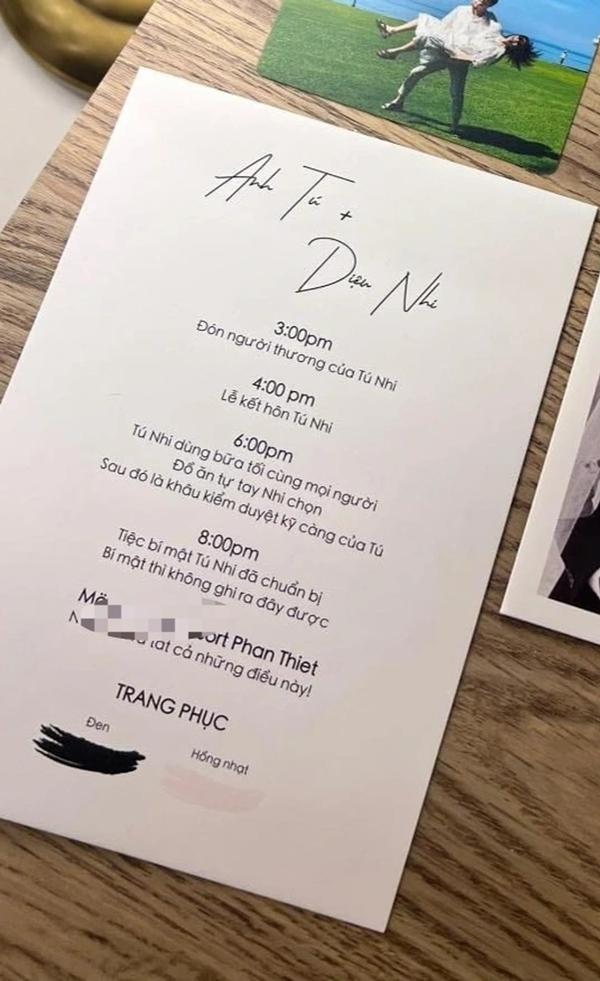 Vì sao đám cưới Quang Hải có quy định trang phục cho khách mời?-4