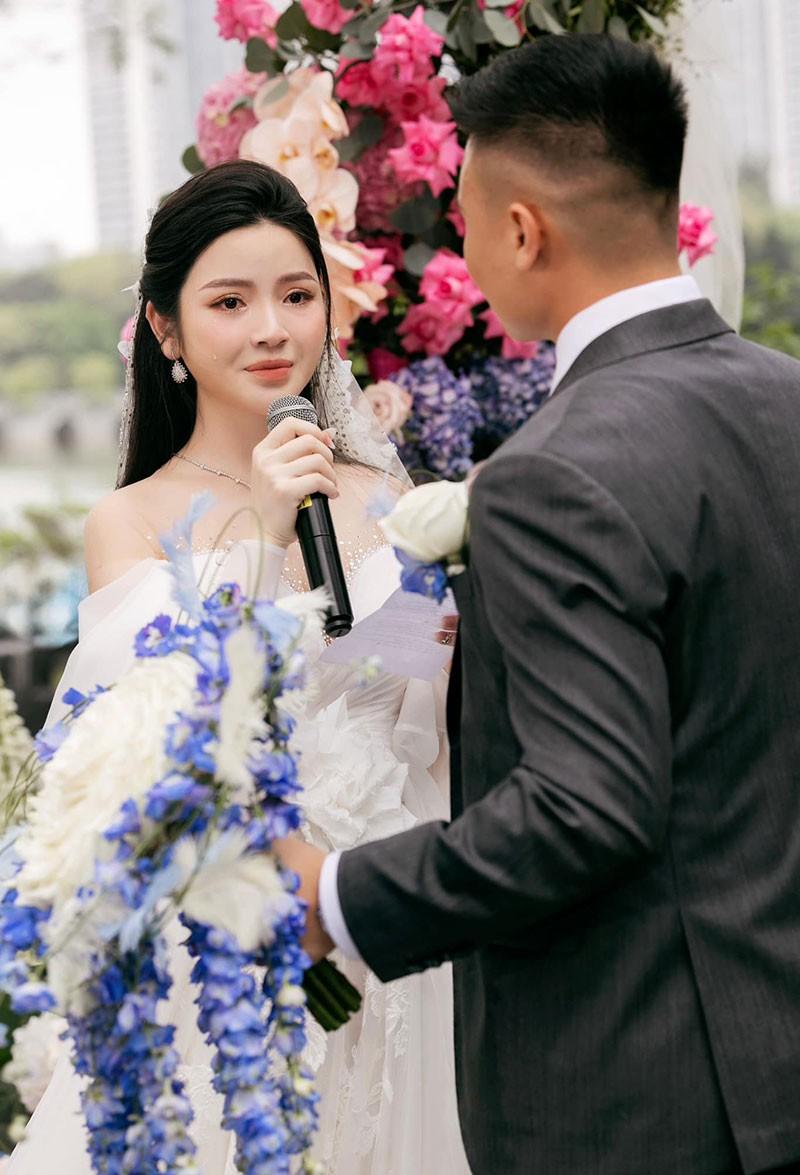 Cô dâu Chu Thanh Huyền giải thích ý nghĩa của bó hoa cưới độc lạ gây xôn xao-4