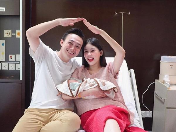 Lê Âu Ngân Anh khoe trình chăm con cực đỉnh của chồng BTV, con trai càng lớn càng bám bố-1