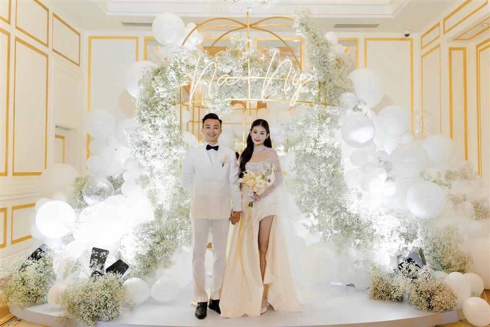 Lê Âu Ngân Anh khoe trình chăm con cực đỉnh của chồng BTV, con trai càng lớn càng bám bố-6