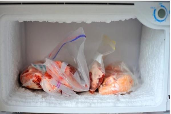 3 ổ vi khuẩn trong tủ lạnh ít được người dùng vệ sinh-1