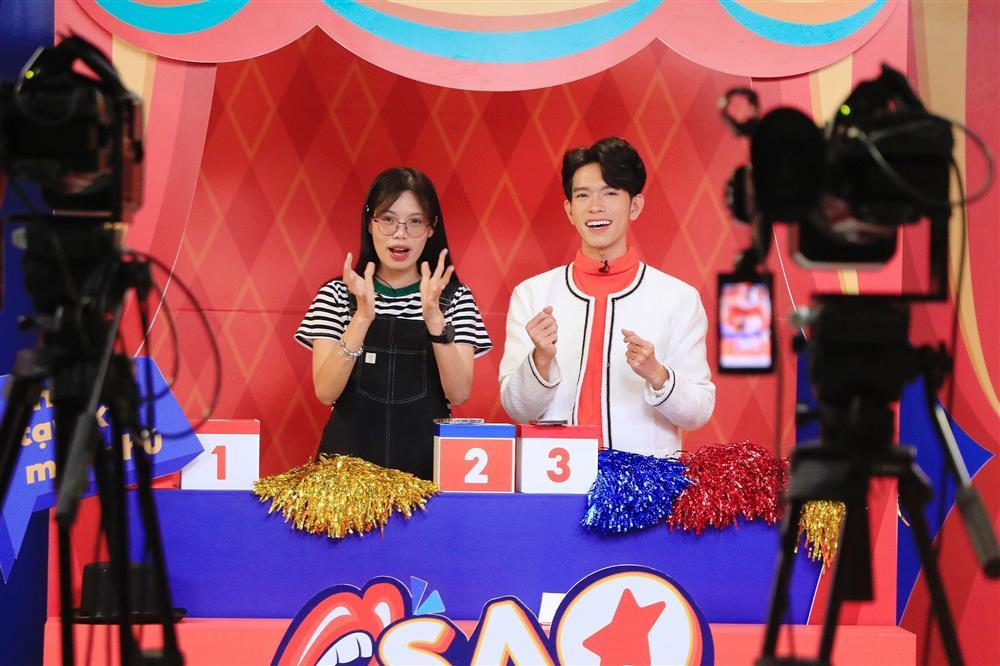 Người trẻ nhịn ăn, nhịn vệ sinh để livestream, mua nhà lầu chỉ sau một đêm?-2