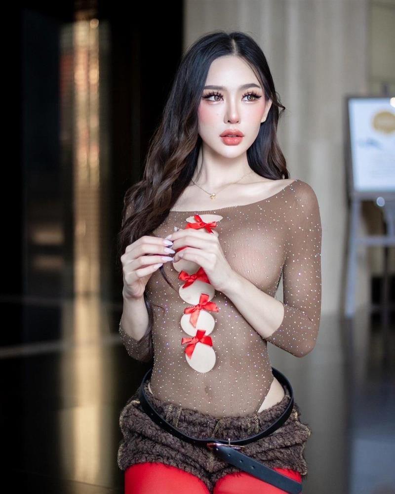 Tân Hoa hậu Hoà bình Thái Lan đẹp như búp bê sống, từng diện hở lưng trên phố Việt-7