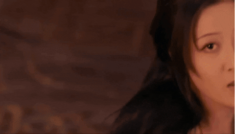 Bộ phim bị chê khoe da thịt quá đà-2