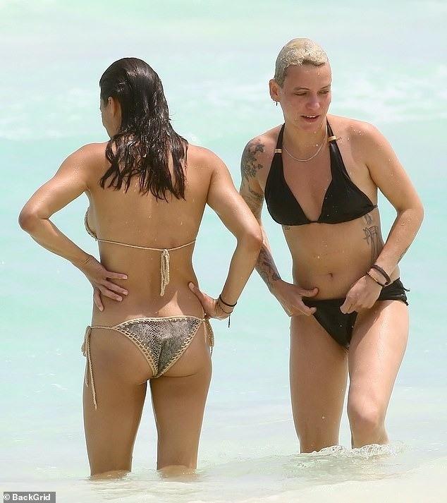 Dàn mỹ nhân nóng bỏng với bikini-7