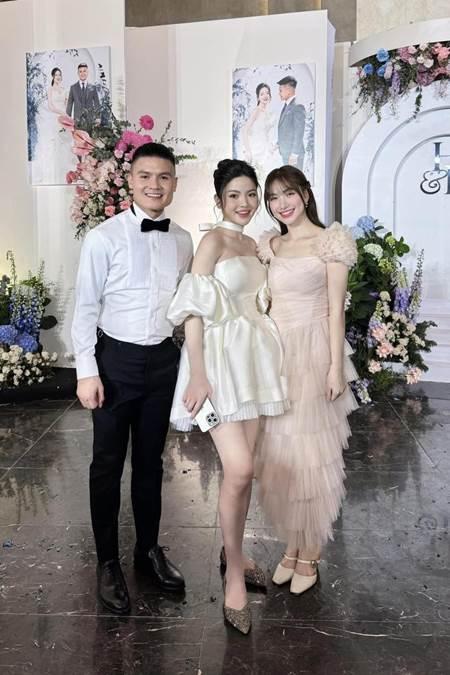 Hòa Minzy đáp trả cực duyên dáng khi được so sánh nhan sắc với cô dâu Chu Thanh Huyền-1