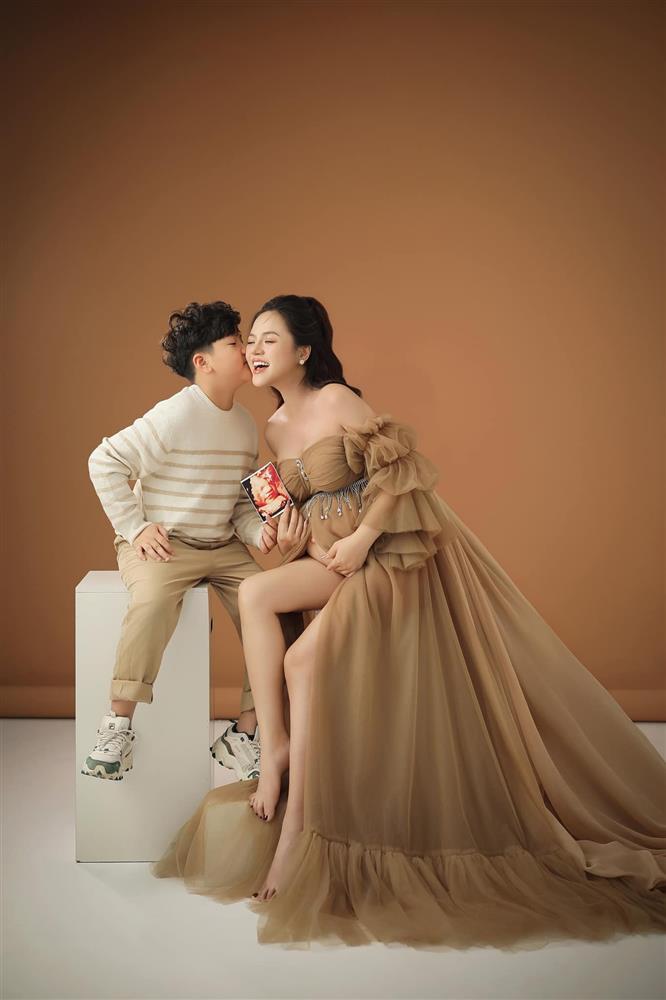 Diễn viên Thu Quỳnh: Tôi không muốn ràng buộc bởi tờ giấy hôn thú-2