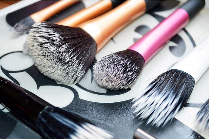 Mẹo vệ sinh cọ trang điểm đơn giản và đúng cách-1
