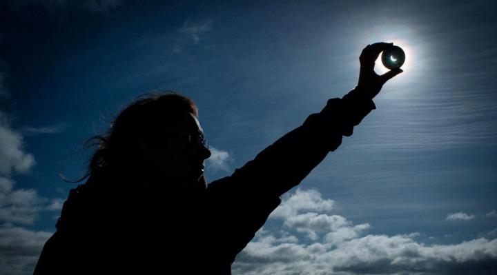 Những hiện tượng dị thường diễn ra trong nhật thực-4