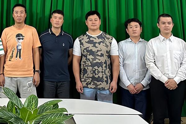 3 người đi cấp cứu sau ăn xôi, cơm gà: Có ca khai uống ma túy nước biển-3