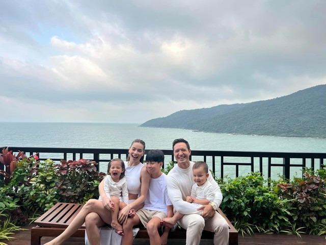 Những lần nhà Hồ Ngọc Hà, Kim Lý cùng các con mặc đồng điệu-9