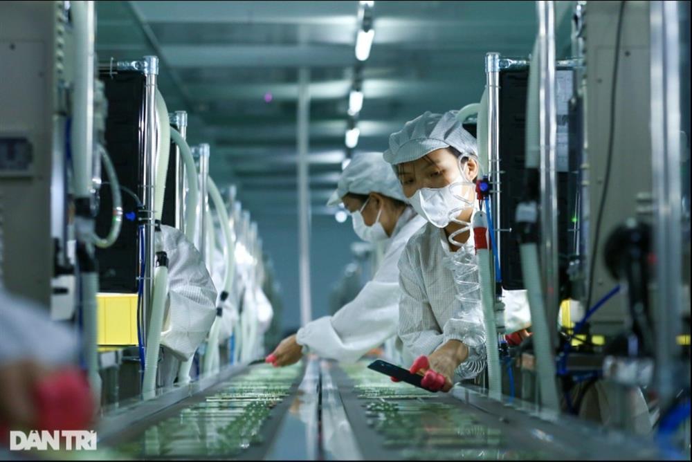 Hoán đổi ngày làm việc dịp lễ 30/4-1/5: Cần xác định tiền lương ngày làm bù-1