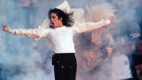 Michael Jackson đã mất 15 năm vẫn bị kiện, ảnh khỏa thân có nguy cơ bị lộ-1