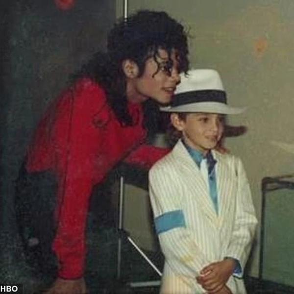 Michael Jackson đã mất 15 năm vẫn bị kiện, ảnh khỏa thân có nguy cơ bị lộ-2