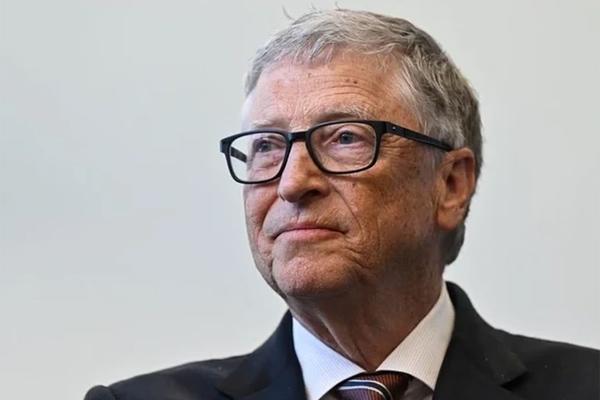Hé lộ buổi phỏng vấn, lan truyền Bill Gates tặng nữ MC tờ séc trắng ghi số tiền tùy thích-3