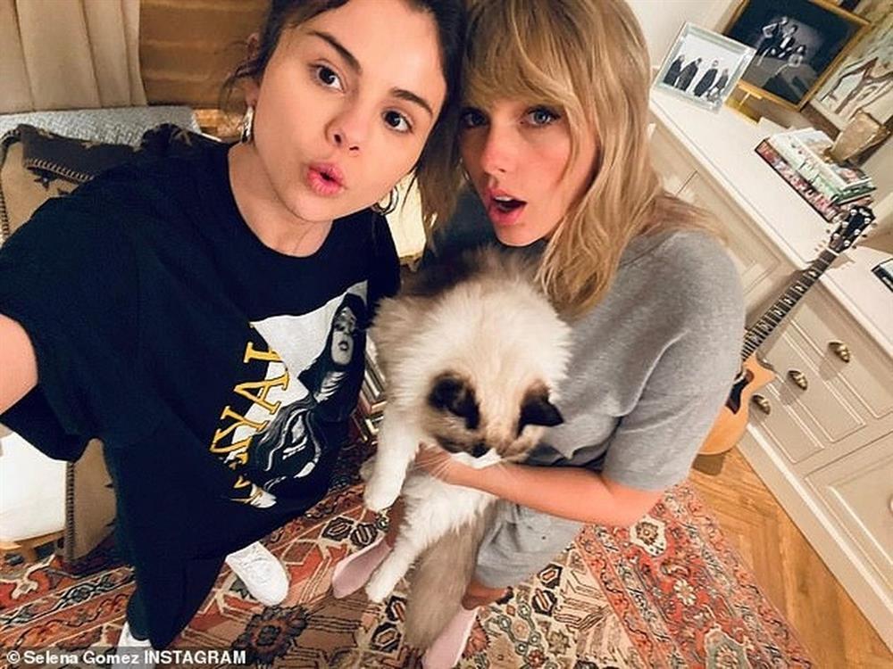 Selena Gomez sẽ sớm theo chân bạn thân Taylor Swift vào câu lạc bộ tỷ phú-3