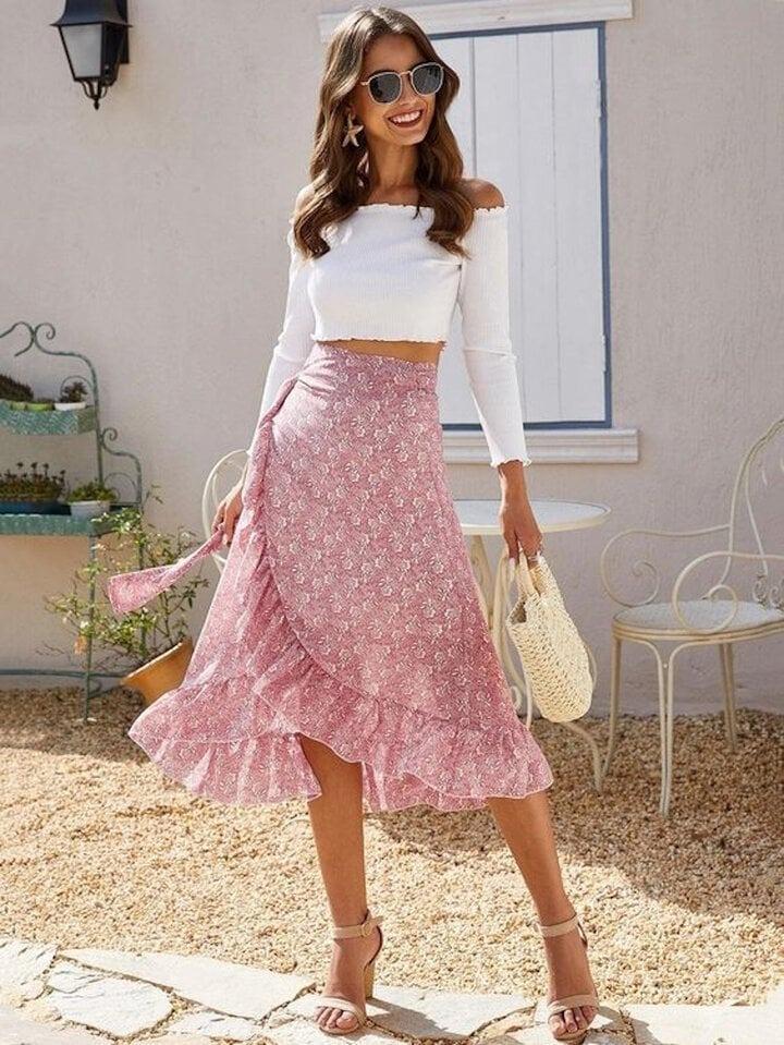 Cách phối đồ với chân váy hoa nhí cực nữ tính-2