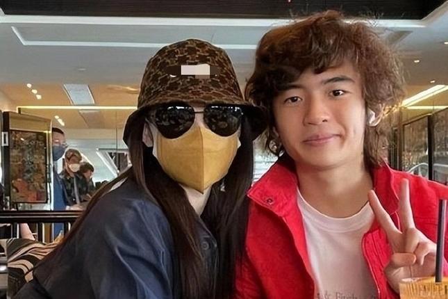 Đế chế Tạ Đình Phong-10