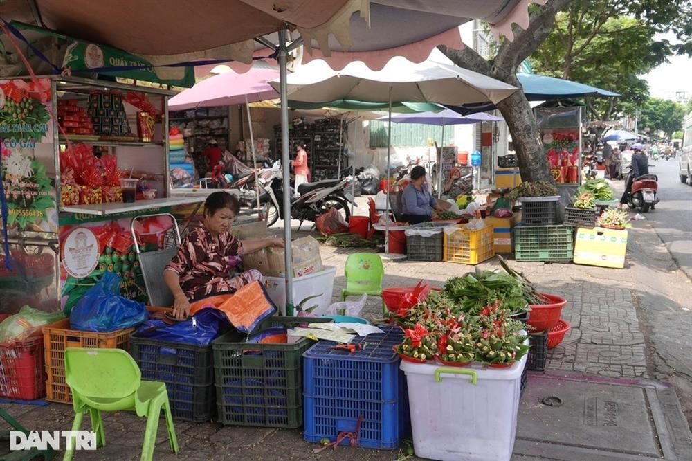 Phố cưới hỏi lớn nhất TPHCM đìu hiu, tiểu thương lo cảnh hết thời-4