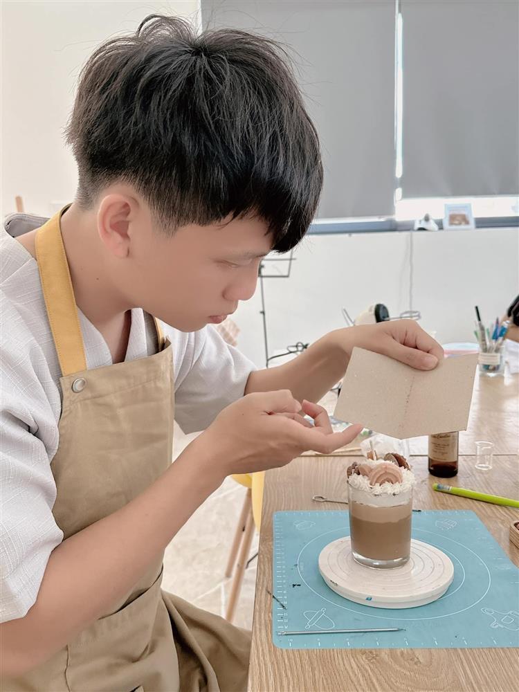 Bà xã gen Z hot girl của tiền vệ Trần Thanh Sơn CLB HAGL-1