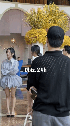 Lynk Lee được trai lạ tháp tùng đi sự kiện, loạt cử chỉ đáng ngờ dấy nghi vấn người yêu bí mật-1