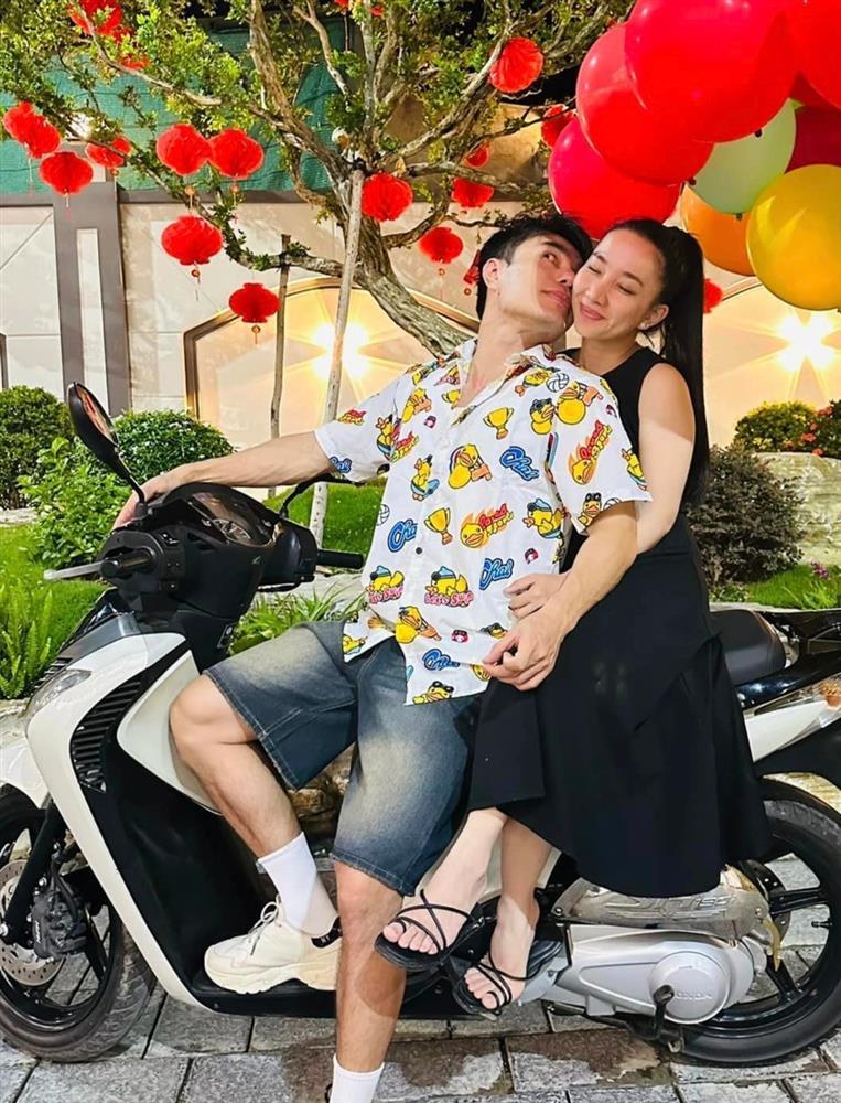 Lê Dương Bảo Lâm từng múa lửa mưu sinh, giờ ở biệt thự, gây sốt khi sang Mỹ-3