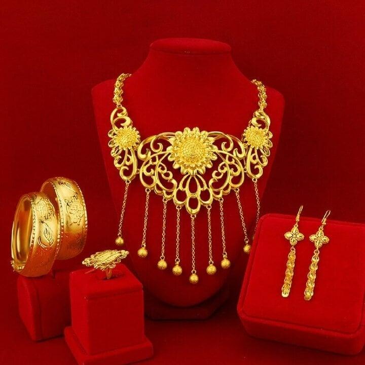 Giá vàng tăng dựng đứng khiến tôi bị hoãn cưới, có nguy cơ không lấy được vợ-1