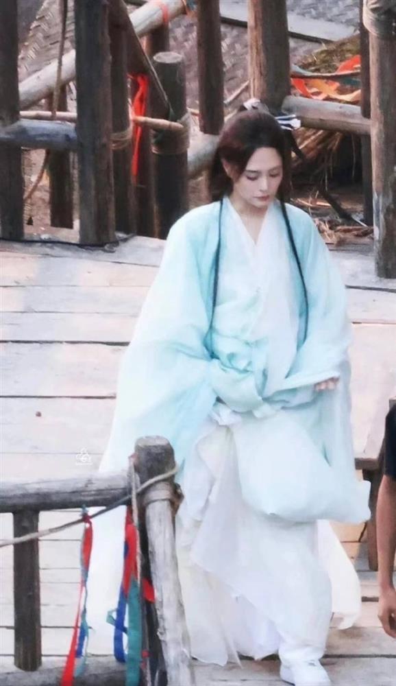 Thực hư hình ảnh Chi Pu đóng phim cổ trang Trung Quốc xinh như Tiểu Long Nữ?-3