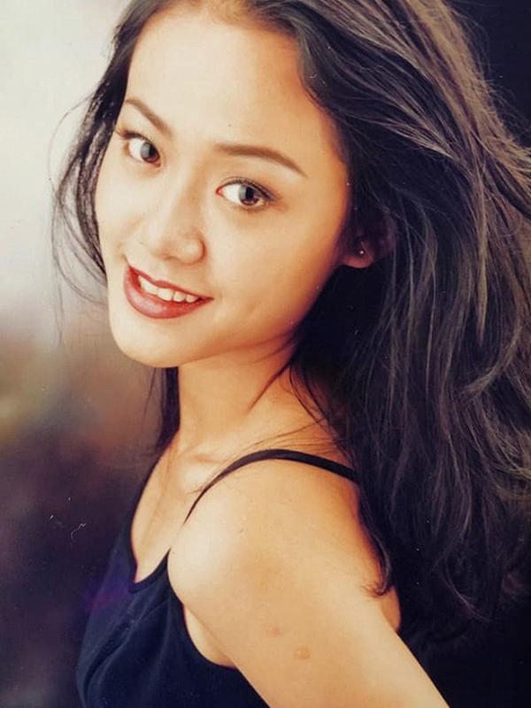 Bạch Vân Người Đẹp Tây Đô: Tuổi trung niên bình an bên chồng nhà phê bình văn học nổi tiếng-1