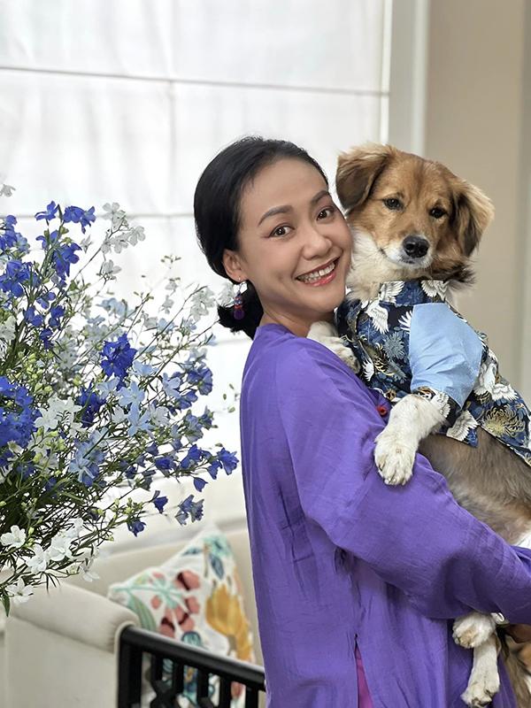 Bạch Vân Người Đẹp Tây Đô: Tuổi trung niên bình an bên chồng nhà phê bình văn học nổi tiếng-7