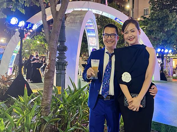 Bạch Vân Người Đẹp Tây Đô: Tuổi trung niên bình an bên chồng nhà phê bình văn học nổi tiếng-8