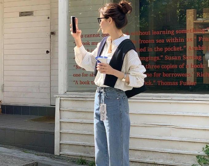 Bí kíp mặc áo sơ mi với quần jeans vừa trẻ trung, vừa năng động-3